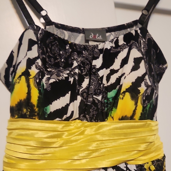Chic Zebra Print Floral Cocktail Dress with Yellow Accent Waist Strap, Tie Back - Picture 4 of 5